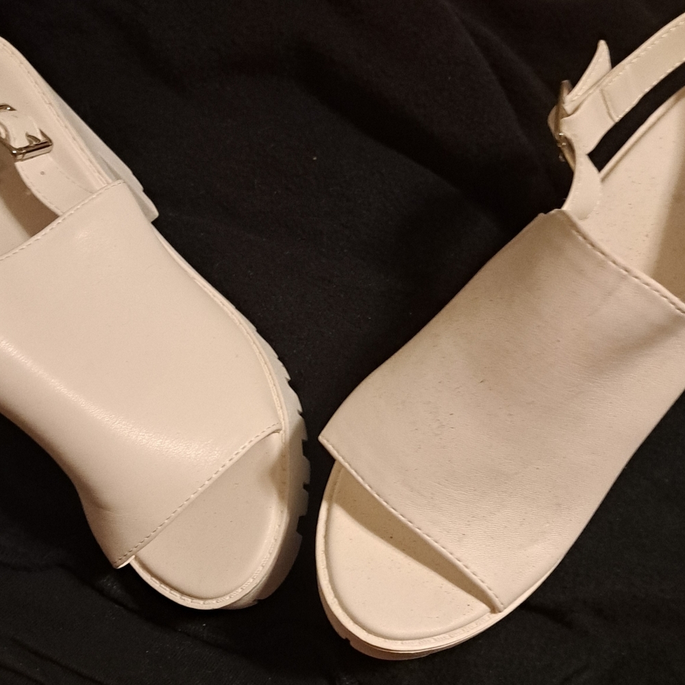 Womens white sandles